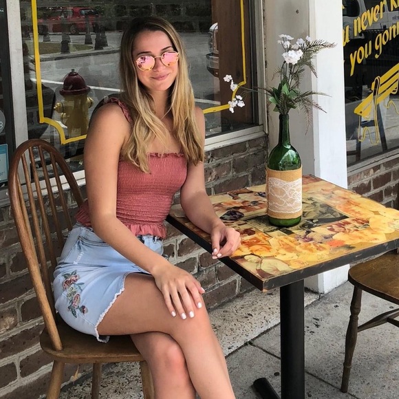 Pink top - Picture 2 of 4